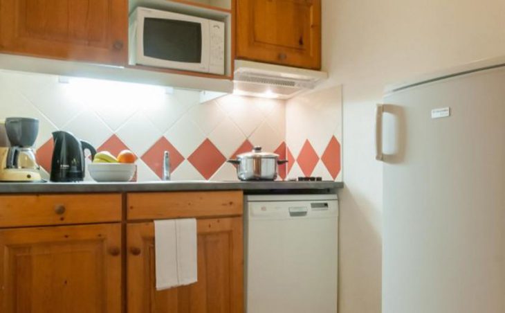 La Riviere - Aiglons, Chamonix, Kitchen